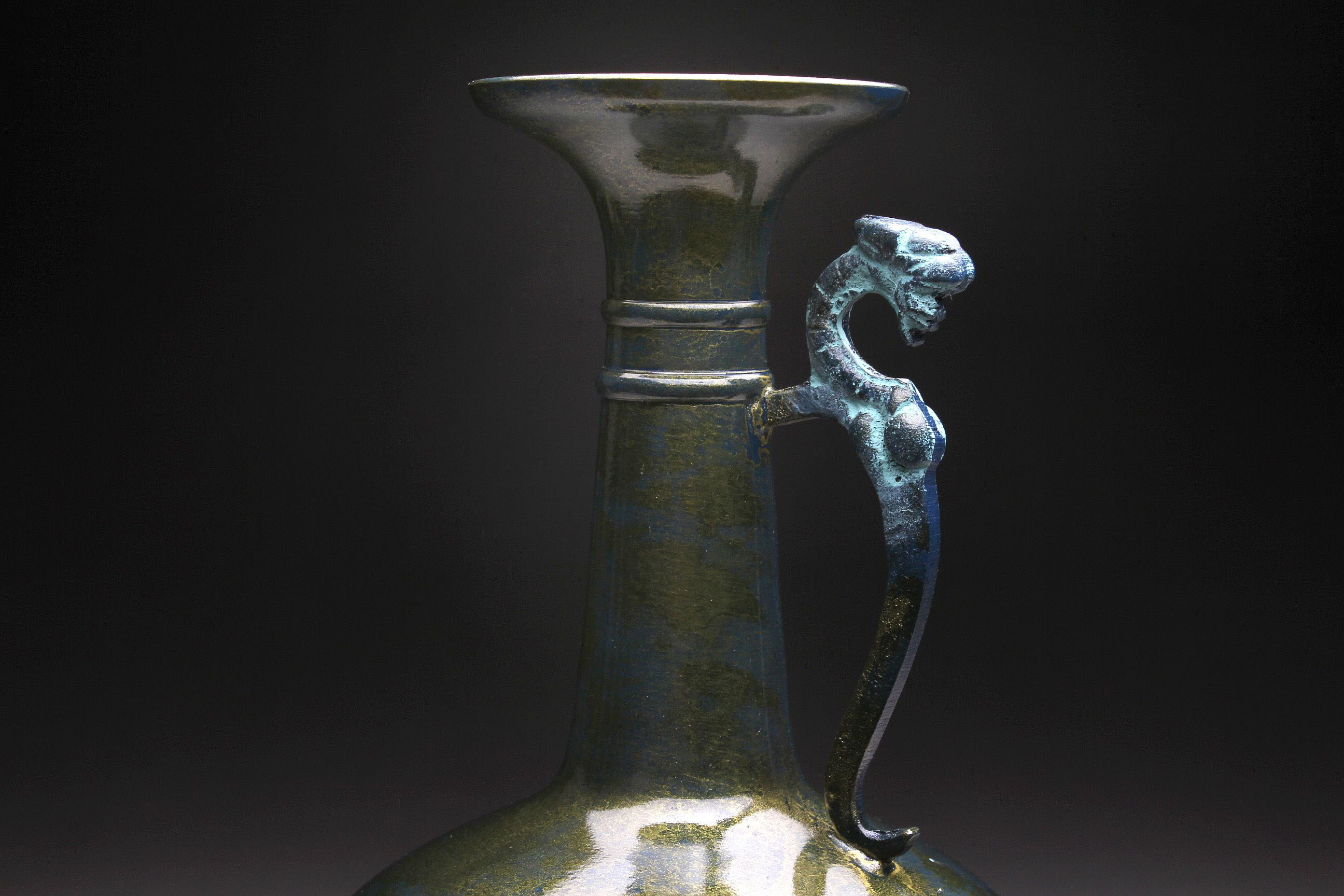 【余韵】 华道具 高冈铜器 鋳铜 片耳 鹤首花瓶◆重:733g 共木箱